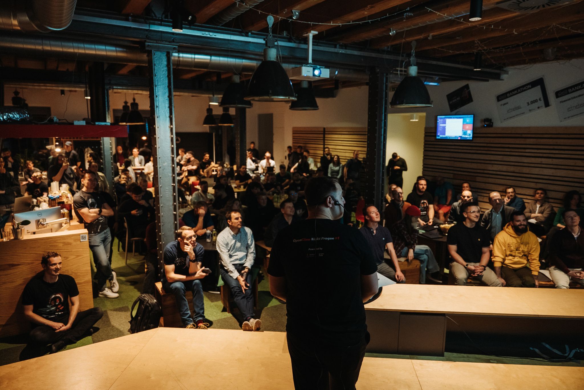 Full house at Etnetera